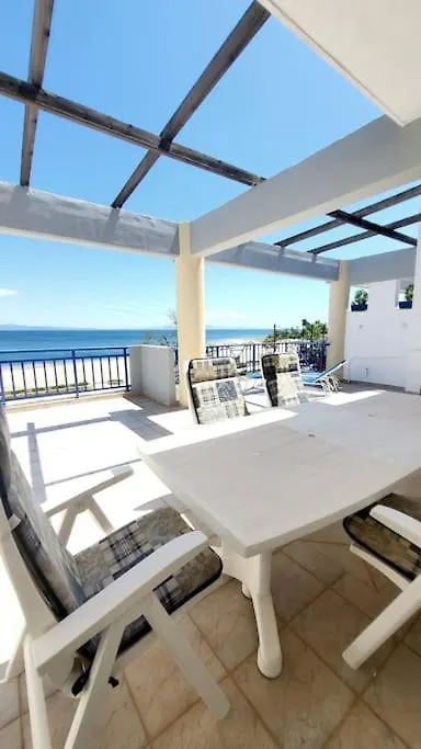 Seassy'S Beachfront Apt N Potidea Apartment Nea Poteidaia