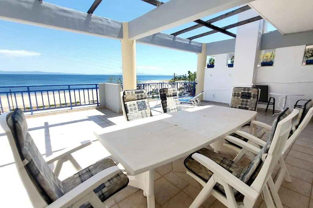 Seassy'S Beachfront Apt N Potidea Apartment Nea Poteidaia
