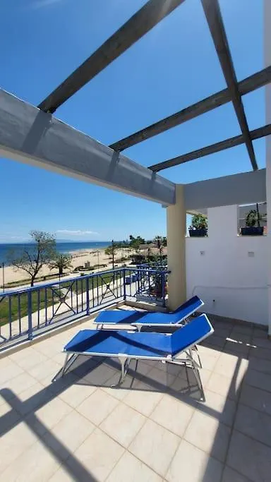 Seassy'S Beachfront Apt N Potidea Apartment Nea Poteidaia